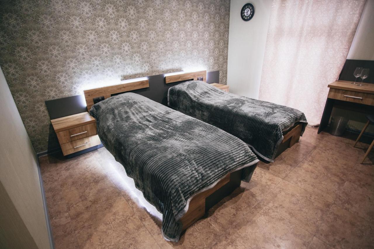 4Rooms Vinnytsia Exterior photo